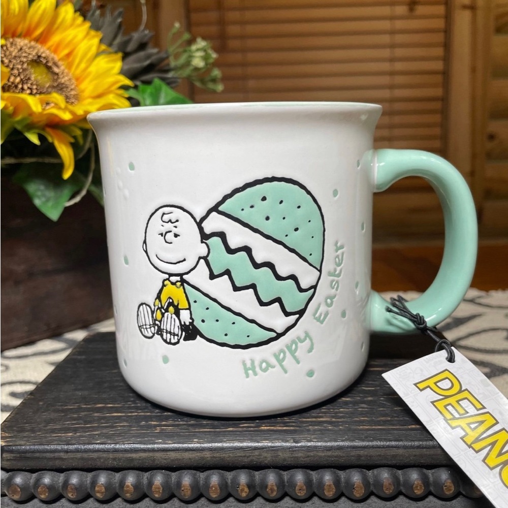 HAPPY EASTER Charlie Brown Easter Mug